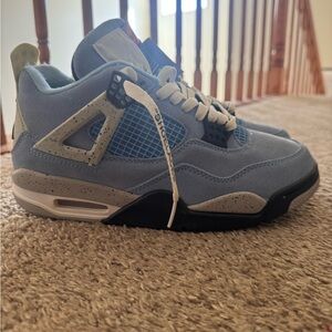 jordan retro 4 university blues